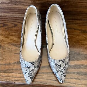 Kelly & Katie Black and Gray Snakeskin Heels